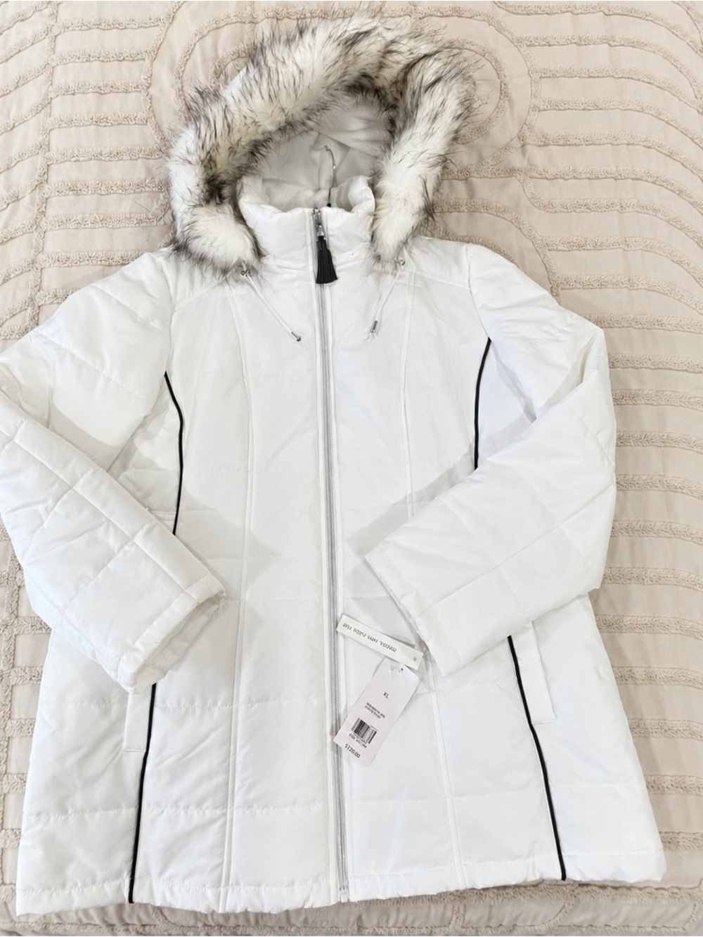 NWT New Directions White Faux Fur Hooded Puffer Coat XL